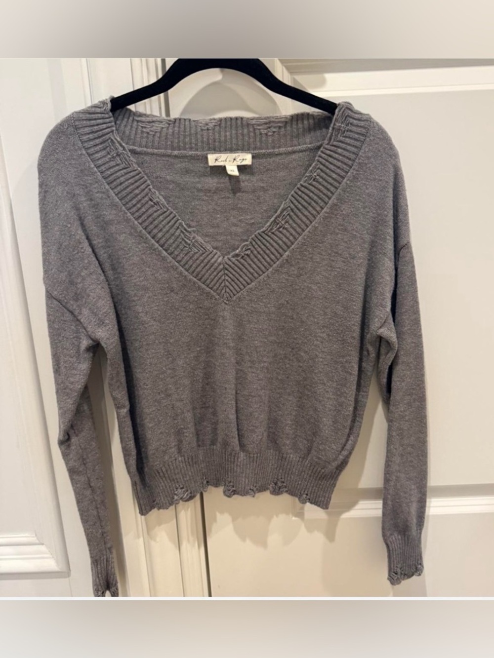 Rock N Rags Gray V‑Neck Knit Sweater
